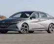 Hyundai Elantra Hybrid 2023: ein sparsames und geräumiges Limousine