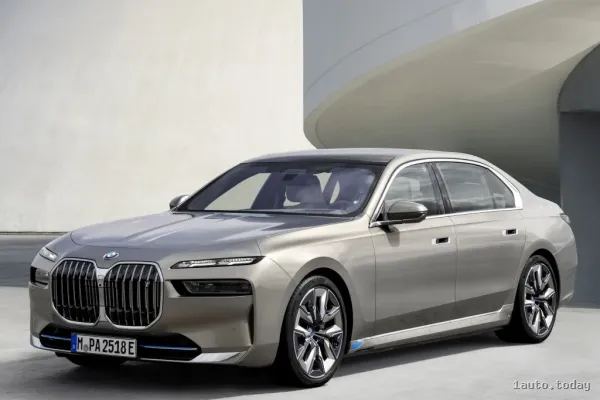 BMW i7 2023 und i7 M70 2024 – elektrische Luxuslimousinen mit Hightech und Langstreckenkomfort
