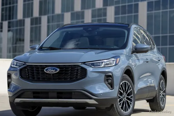 Ford Escape (Kuga) Hybrid 2023 – Verbrauch, Technik und Preise des Familien-SUV