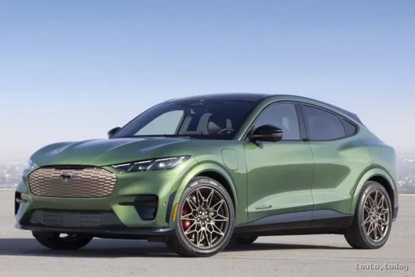 Ford Mustang Mach-E GT 2024 – neues Performance-Paket, Fahrleistungen und Reichweite