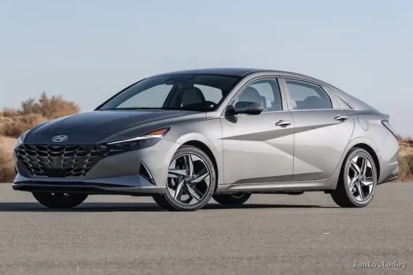 Hyundai Elantra Hybrid 2023: ein sparsames und geräumiges Limousine