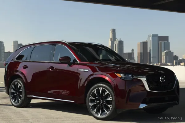 Neuer Crossover von Mazda CX-90 2024