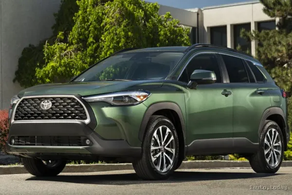 Toyota Corolla Cross 2024 – Überblick über die Aktualisierungen und die Hybridversion