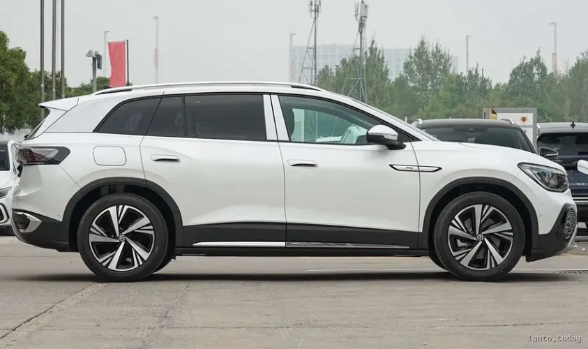 ID.6 CROZZ 2024 7-Sitzer-Version Seitenansicht