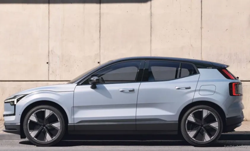 Volvo EX30 2023 Seitenansicht