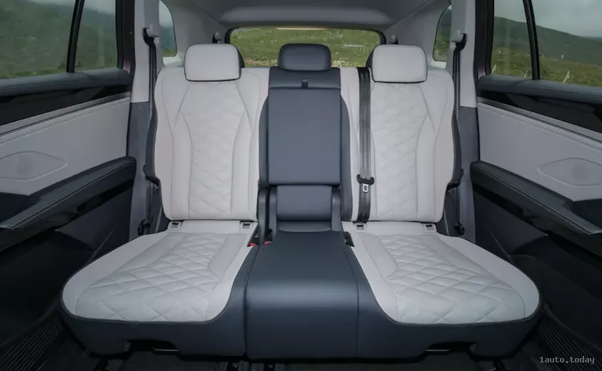 ID.6 7-Sitzer-Konfiguration mit 3-Sitzer-Sofa