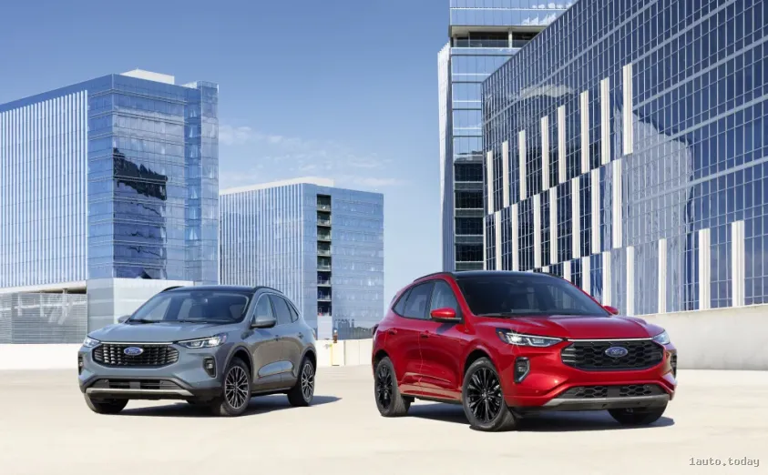 Äußeres Erscheinungsbild des neuen Crossovers Ford Escape 2023