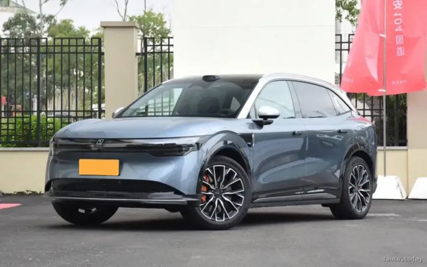 Zeekr 7X 2024 Frontoptik und Karosseriekuppel