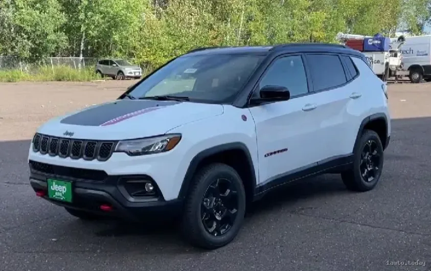 Offroad-Ausstattung Compass Trailhawk 2024
