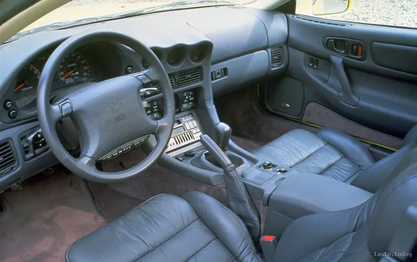 Sportcoupé Dodge Stealth 1991–96 Innenraum
