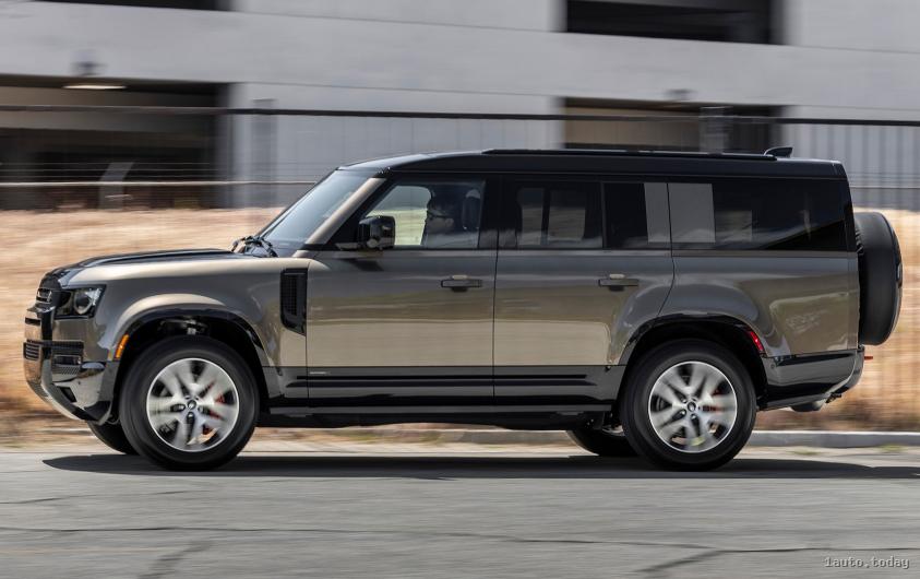 Land Rover Defender 130 X Seitenansicht