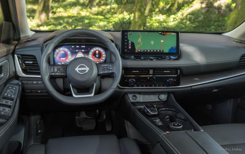 Bequemer Innenraum des X‑Trail e‑Power 2025