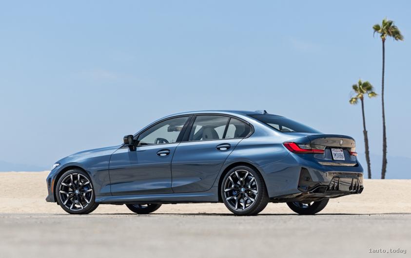 BMW M340i 2025 Rückleuchten und sportlicher Charakter