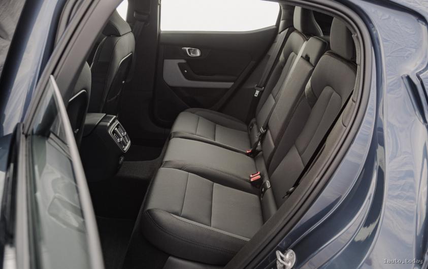 Geräumige Rücksitze Polestar 2 2025