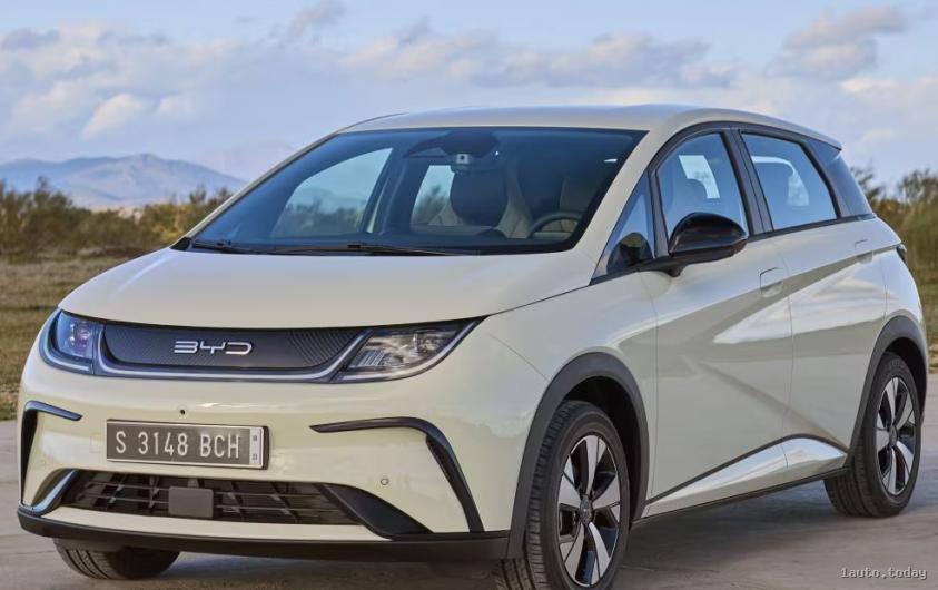 BYD Dolphin Hatchback mit Crossover-Potenzial