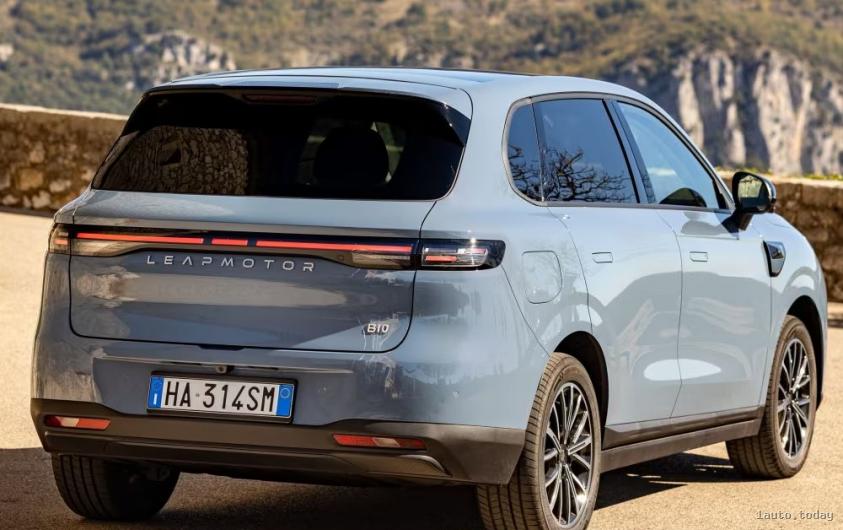 Geräumiger Kofferraum Leapmotor B10