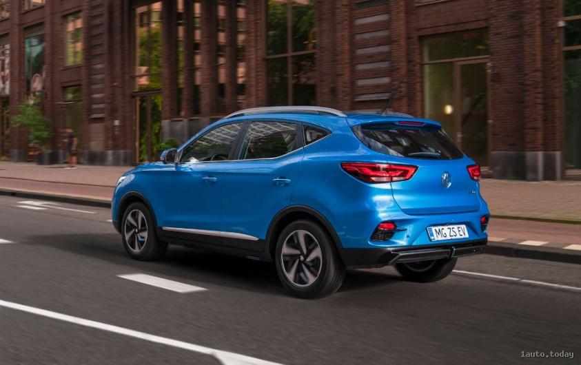 MG ZS EV Seitenansicht und Rückleuchten