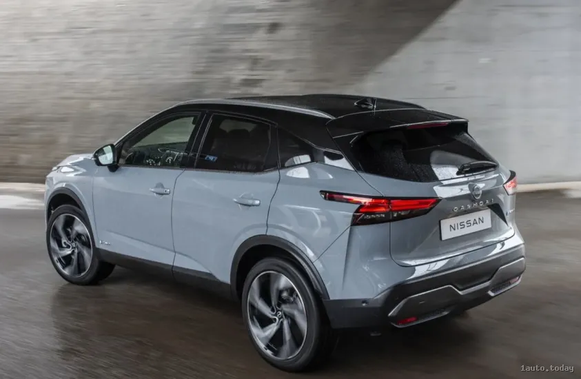 Nissan Qashqai e-Power Seitenansicht und hinterer Stoßfänger