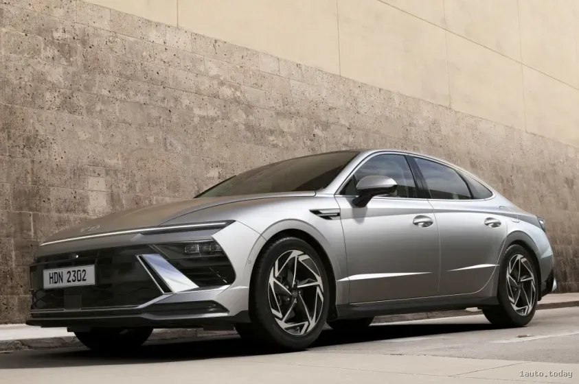 Neuer Hyundai Sonata 2023 Seitenansicht