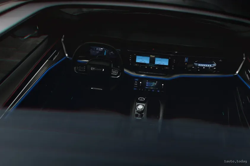 Moderner Innenraum des Wagoneer S