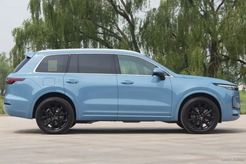 Großer vollwertiger Camping-SUV Li One