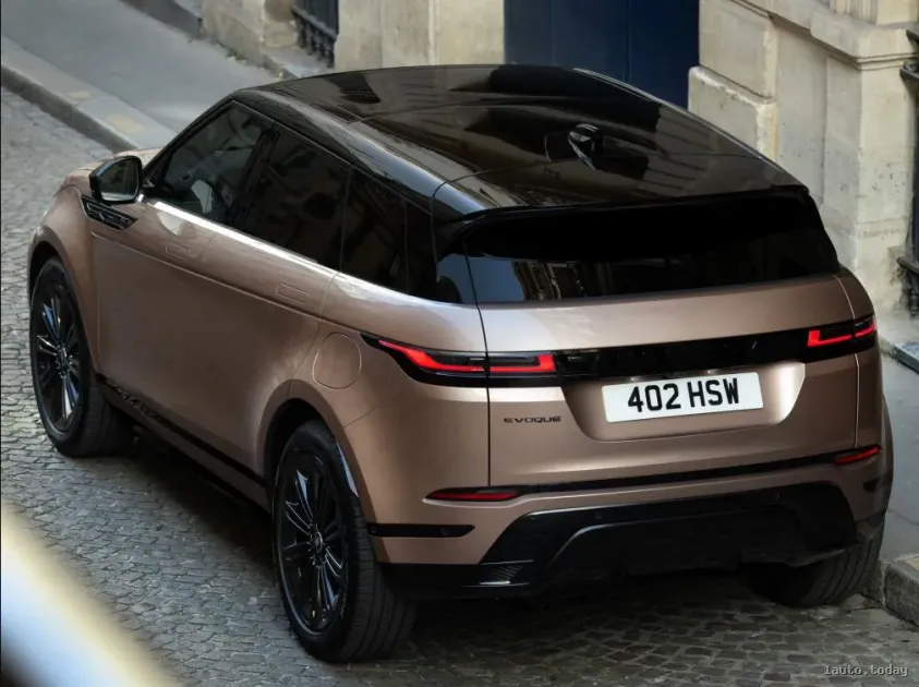 Range Rover Evoque P300e Autobiography Black Pack