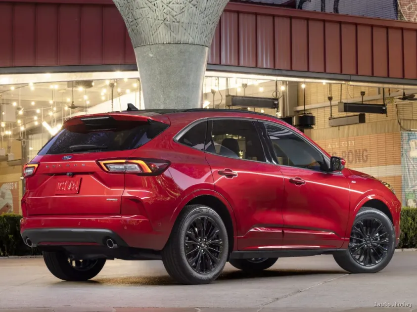 Ford Escape ST- Line 2023 Rückansicht