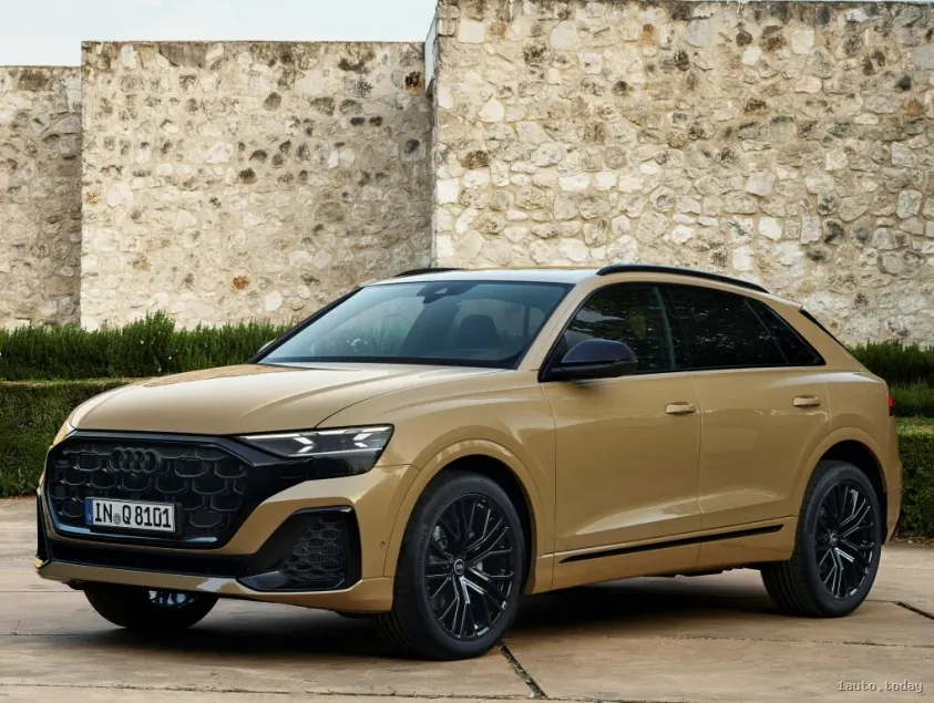 Audi Q8 S line 2023 globale Version